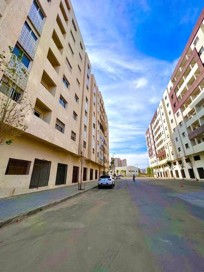 Appart Neuf Lumineux Climatise 1Ere Etage Tanger Luaran gambar