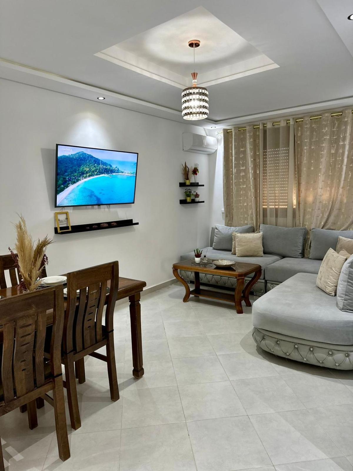 Appart Neuf Lumineux Climatise 1Ere Etage Tanger Luaran gambar